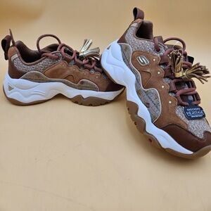 Skechers DeLites 3  women’s Brown and White Sneakers